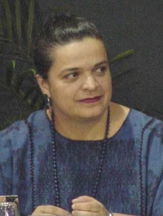 Dip Beatriz Paredes2.jpg (28623 bytes)